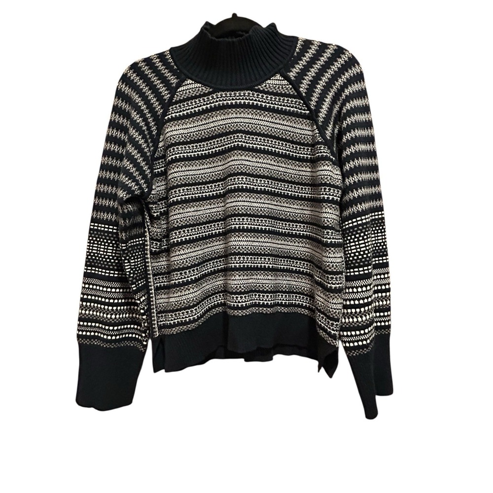 Cyrus Women's‎ Sweater Navy and White Striped Long Sleeve Pullover large